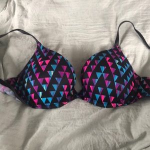 Triangle Pattern PINK Victoria’s Secret PushUp Bra